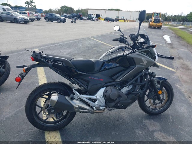 Honda Nc750 Xd 2020 JH2RC9049LK200302 Image 13