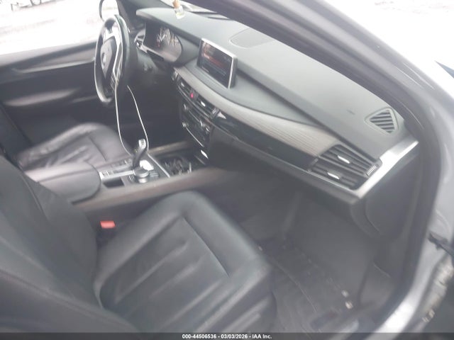 2017 BMW X5 5UXKR0C3XH0V73826 Photo 4
