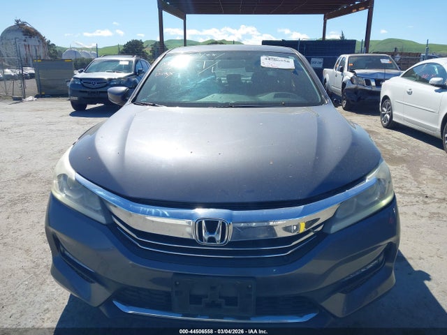 1HGCR2F10HA086044 Honda Accord Sport Se