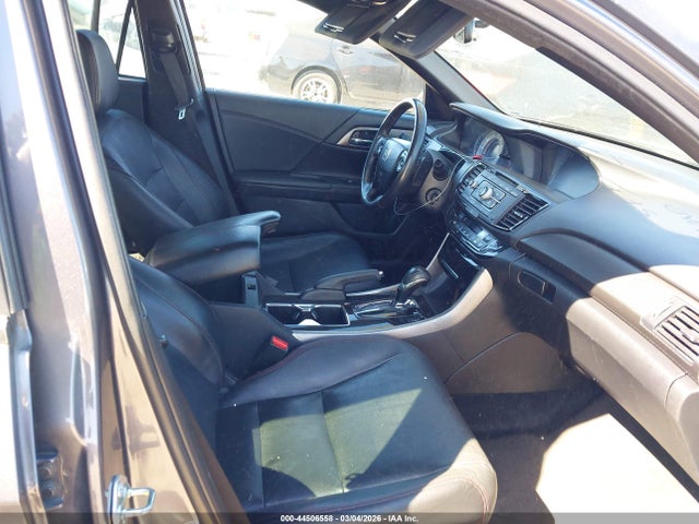 1HGCR2F10HA086044 Honda Accord Sport Se