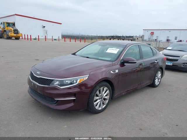 5XXGT4L36GG036318 KIA Optima Lx