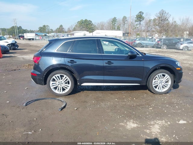 WA1BNAFY6J2204847 Audi Q5 2.0t Premium/2.0t Tech Premium