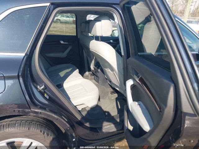WA1BNAFY6J2204847 Audi Q5 2.0t Premium/2.0t Tech Premium