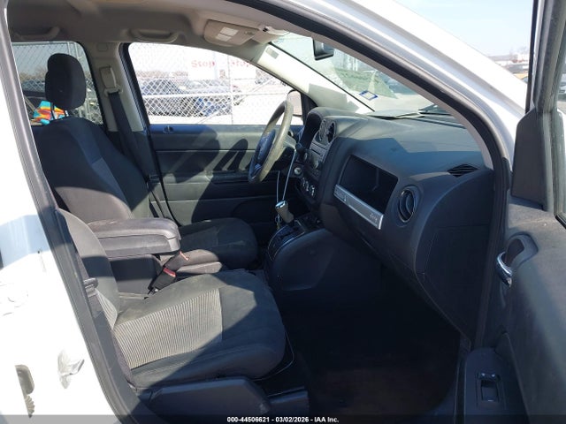Продаж на аукціоні авто 2016 Jeep Compass Sport, vin: 1C4NJCBAXGD568401, номер лоту: 44506621