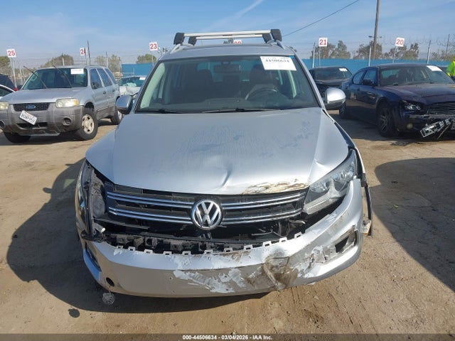 WVGRV7AX7HW506877 Volkswagen Tiguan 2.0t Wolfsburg Edition
