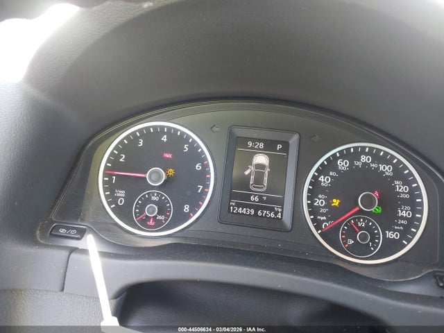 WVGRV7AX7HW506877 Volkswagen Tiguan 2.0t Wolfsburg Edition
