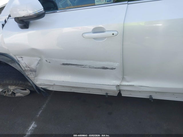 5TDAAAA54SS024089 Toyota Grand Highlander Le