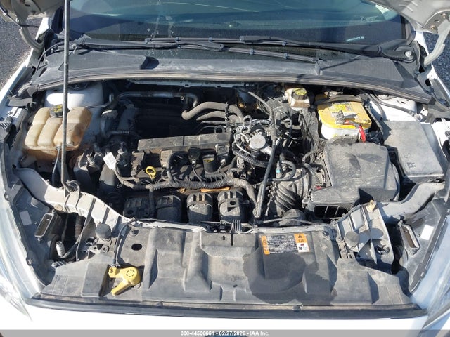 Ford FOCUS SE 2017 1FADP3K2XHL333156 Image 10