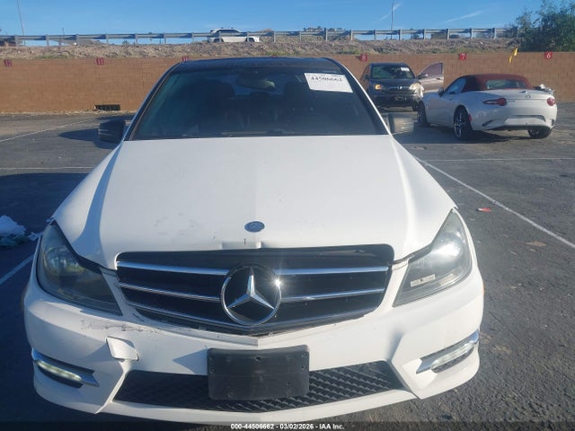 WDDGF4HB4ER305455 Mercedes-Benz C 250 Sport