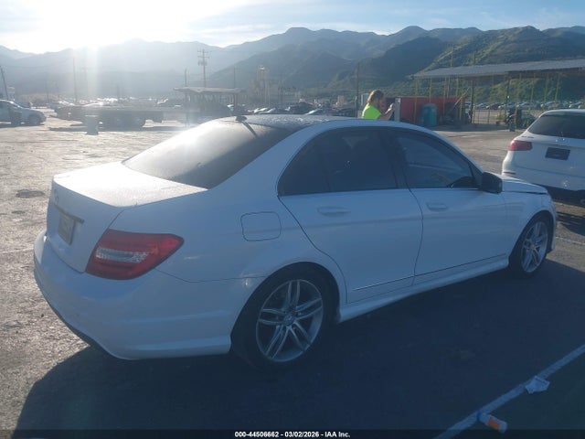 WDDGF4HB4ER305455 Mercedes-Benz C 250 Sport