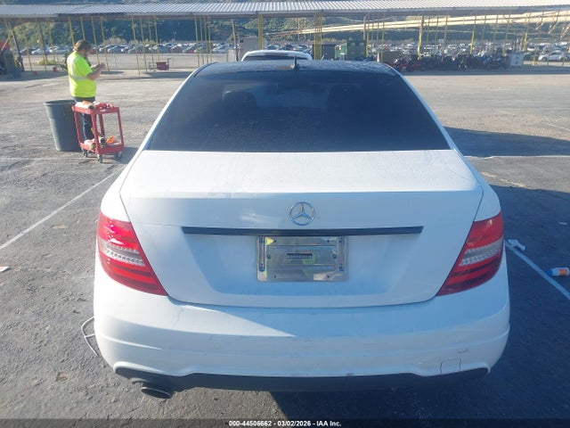 WDDGF4HB4ER305455 Mercedes-Benz C 250 Sport
