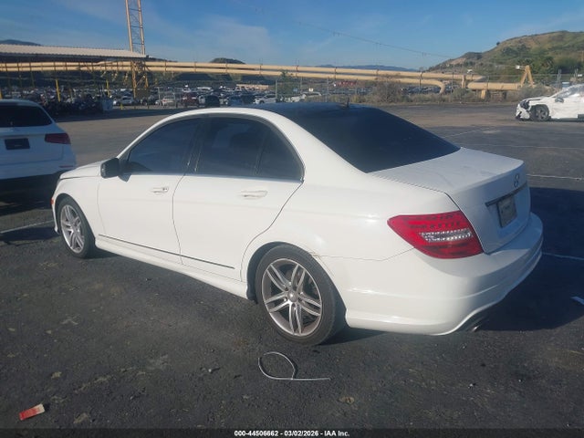 WDDGF4HB4ER305455 Mercedes-Benz C 250 Sport