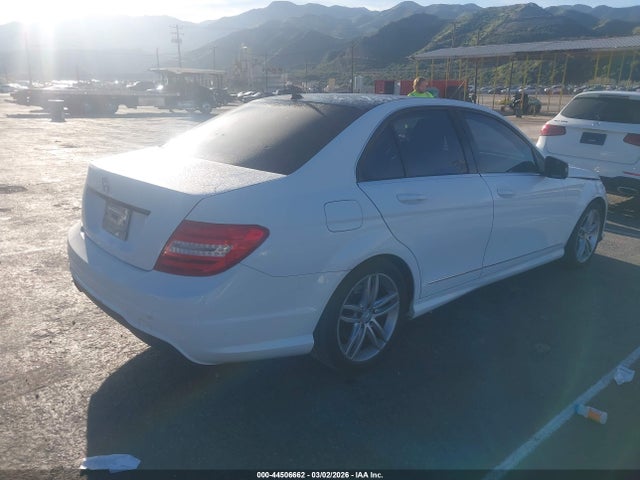 WDDGF4HB4ER305455 Mercedes-Benz C 250 Sport