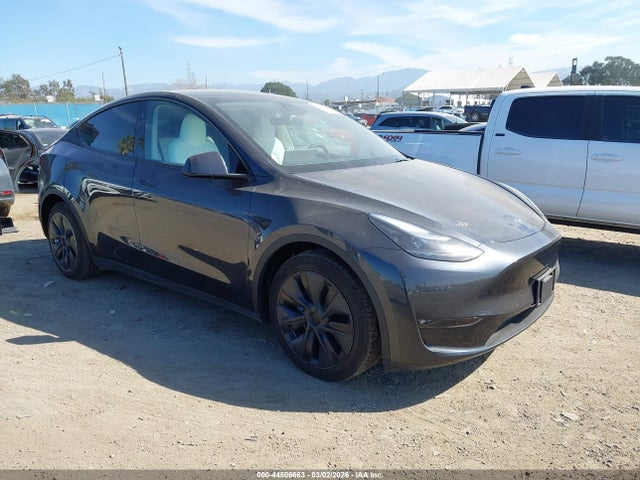 2025 TESLA MODEL Y 7SAYGAEE1SF232171 Photo 0