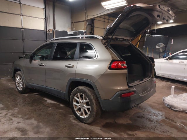 2016 Jeep Cherokee Latitude მანქანა იყიდება აუქციონზე, vin: 1C4PJMCB2GW359826, აუქციონის ნომერი: 44506694