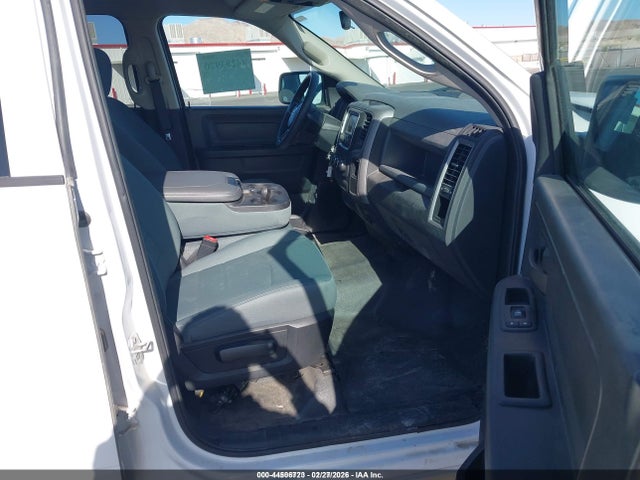 1C6RR6KG8HS764907 RAM 1500 Tradesman 4x2 5&#039;7 Box