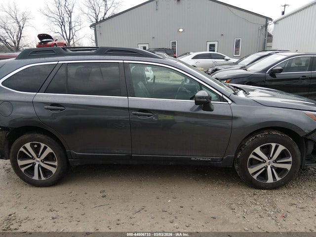 44506733 :رقم المزاد ، 4S4BSAKC5J3330244 vin ، 2018 Subaru Outback 2.5i Limited مزاد بيع