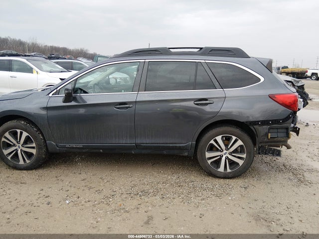 44506733 :رقم المزاد ، 4S4BSAKC5J3330244 vin ، 2018 Subaru Outback 2.5i Limited مزاد بيع