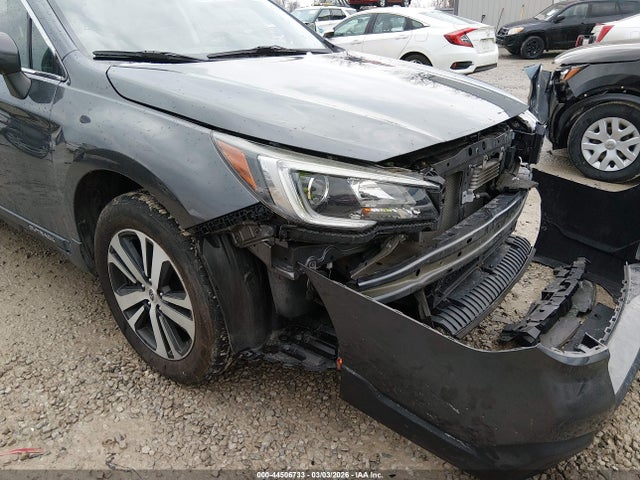 44506733 :رقم المزاد ، 4S4BSAKC5J3330244 vin ، 2018 Subaru Outback 2.5i Limited مزاد بيع
