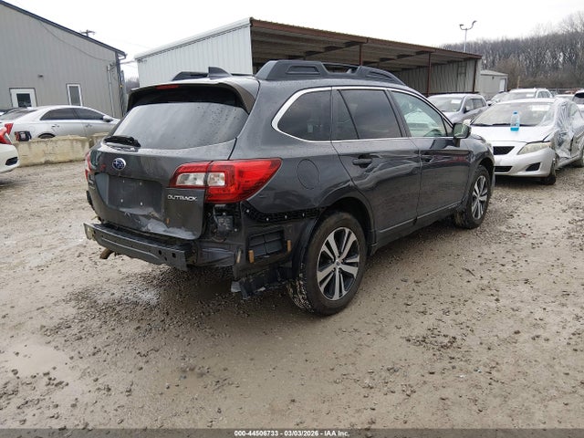 44506733 :رقم المزاد ، 4S4BSAKC5J3330244 vin ، 2018 Subaru Outback 2.5i Limited مزاد بيع