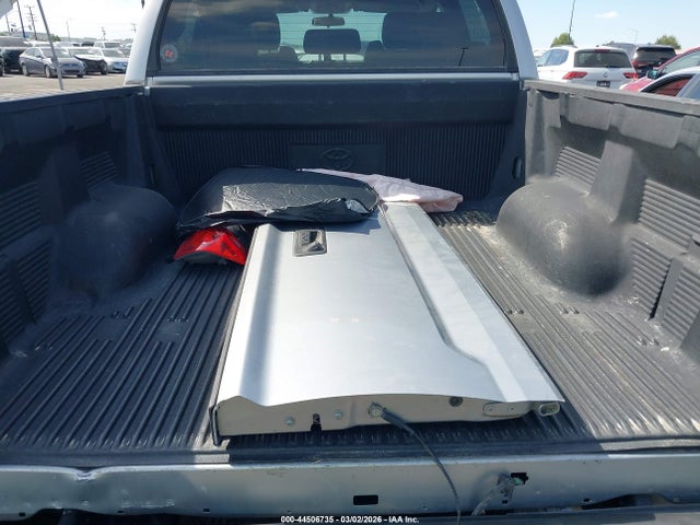 5TFEM5F14EX076231 Toyota Tundra Sr5 4.6l V8