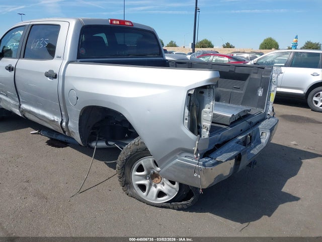 5TFEM5F14EX076231 Toyota Tundra Sr5 4.6l V8