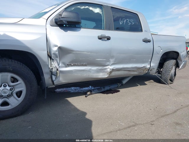 5TFEM5F14EX076231 Toyota Tundra Sr5 4.6l V8