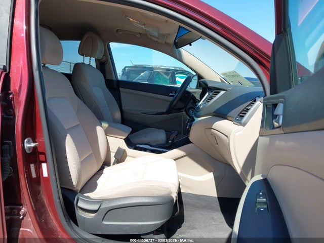 Продажа на аукционе авто 2017 Hyundai Tucson Se, vin: KM8J33A41HU259403, номер лота: 44506737