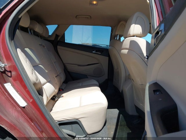 Продажа на аукционе авто 2017 Hyundai Tucson Se, vin: KM8J33A41HU259403, номер лота: 44506737