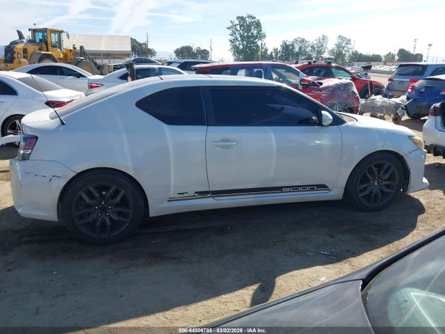 Scion TC 2016 JTKJF5C76GJ024969 Image 13