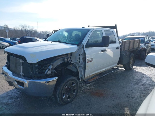 2016 RAM 2500 3C6UR5HLXGG328963 Photo 1