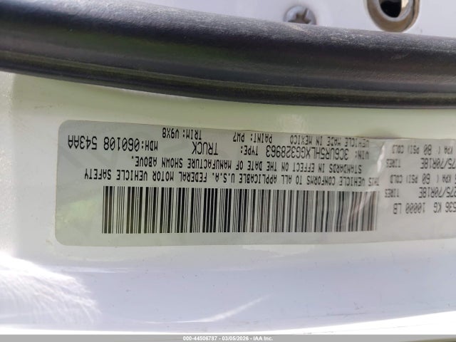 2016 RAM 2500 3C6UR5HLXGG328963 Photo 8