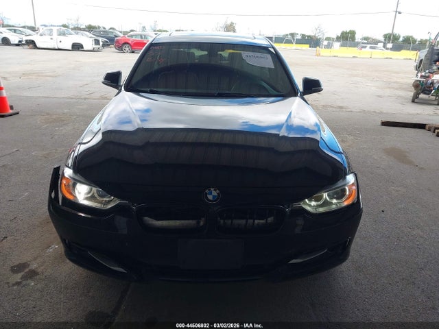 44506802 :رقم المزاد ، WBA3C1C52FK121088 vin ، 2015 Bmw 328i مزاد بيع