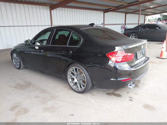 44506802 :رقم المزاد ، WBA3C1C52FK121088 vin ، 2015 Bmw 328i مزاد بيع