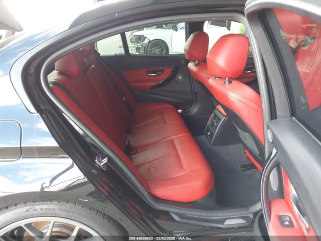 44506802 :رقم المزاد ، WBA3C1C52FK121088 vin ، 2015 Bmw 328i مزاد بيع