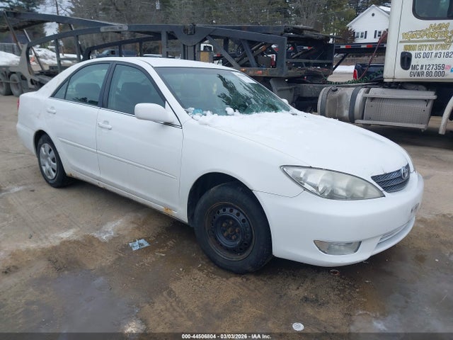 44506804 :رقم المزاد ، 4T1BE32K64U273366 vin ، 2004 Toyota Camry Le مزاد بيع