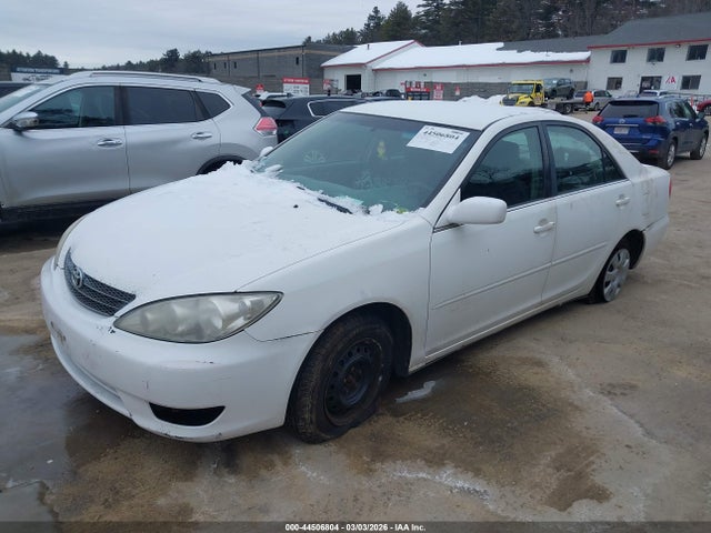 44506804 :رقم المزاد ، 4T1BE32K64U273366 vin ، 2004 Toyota Camry Le مزاد بيع