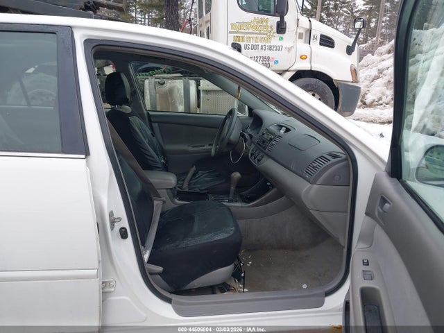 44506804 :رقم المزاد ، 4T1BE32K64U273366 vin ، 2004 Toyota Camry Le مزاد بيع