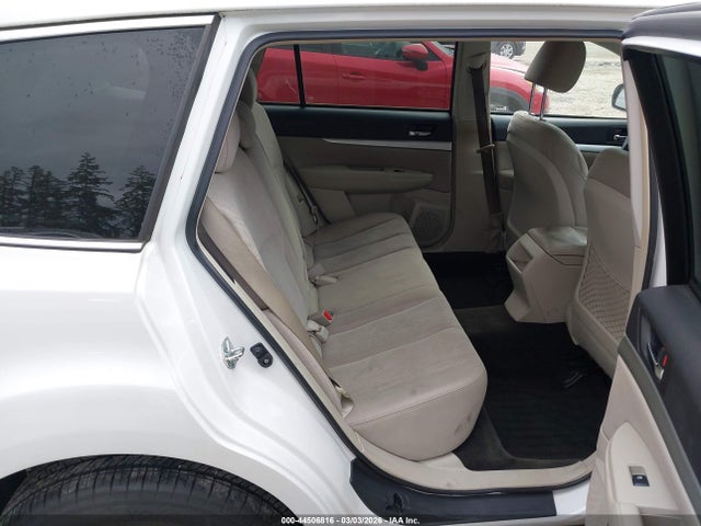Subaru Outback 2.5i Premium 2014 4S4BRBCC7E3268402 Image 18