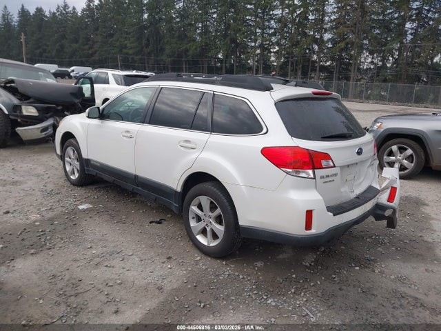 Subaru Outback 2.5i Premium 2014 4S4BRBCC7E3268402 Image 3