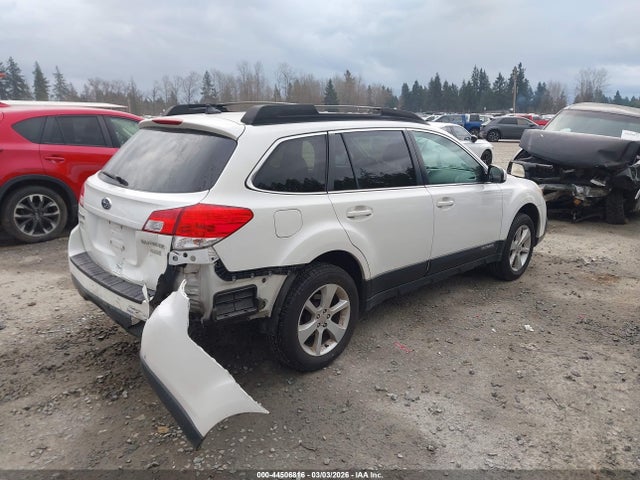 Subaru Outback 2.5i Premium 2014 4S4BRBCC7E3268402 Image 4