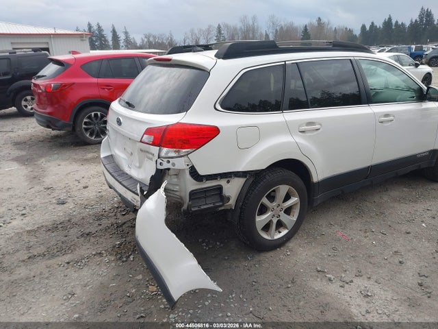 Subaru Outback 2.5i Premium 2014 4S4BRBCC7E3268402 Image 6