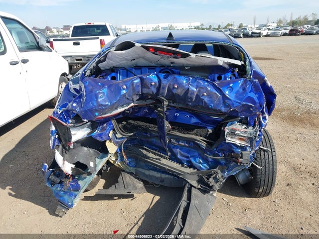 KMHLL4DG8RU708811 Hyundai ELANTRA SE