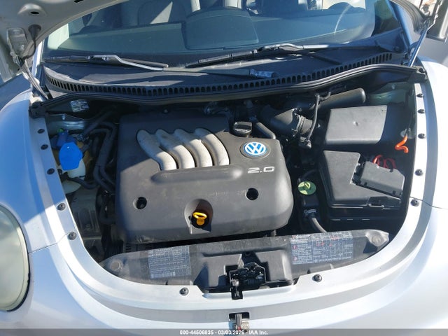 44506835 :رقم المزاد ، 3VWBB61C7WM015290 vin ، 1998 Volkswagen New Beetle مزاد بيع