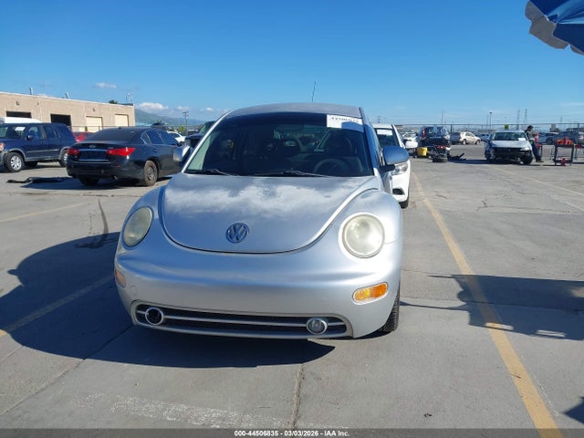44506835 :رقم المزاد ، 3VWBB61C7WM015290 vin ، 1998 Volkswagen New Beetle مزاد بيع