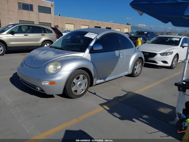44506835 :رقم المزاد ، 3VWBB61C7WM015290 vin ، 1998 Volkswagen New Beetle مزاد بيع