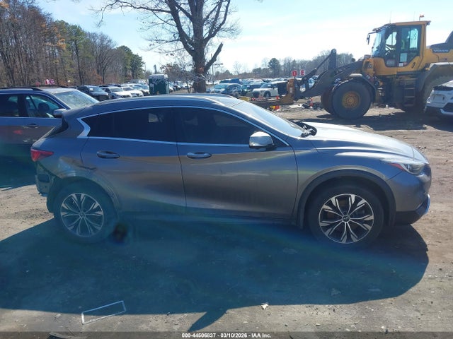 2018 Infiniti Qx30 Essential მანქანა იყიდება აუქციონზე, vin: SJKCH5CR3JA002752, აუქციონის ნომერი: 44506837