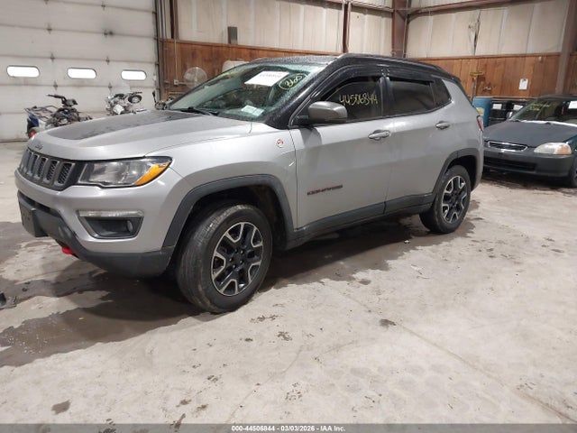2019 JEEP COMPASS 3C4NJDDBXKT752512 Photo 1