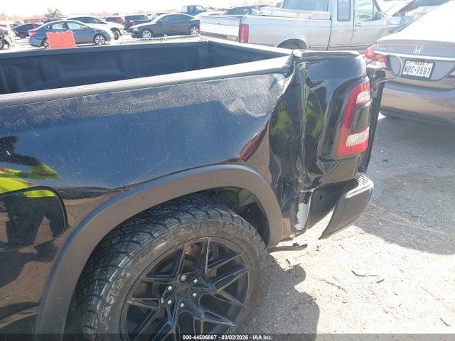 2020 RAM 1500 1C6RRELT2LN191399 Photo 5