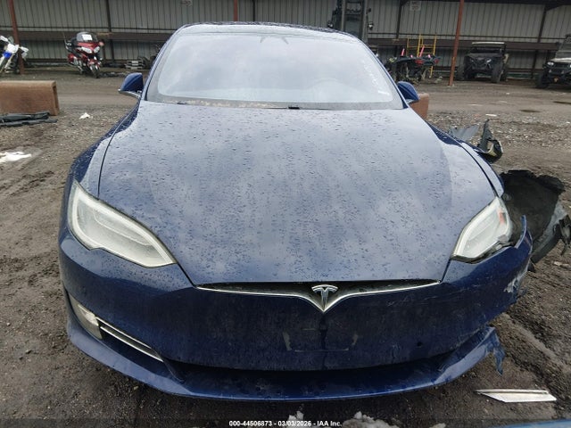 44506873 :رقم المزاد ، 5YJSA1E24JF296777 vin ، 2018 Tesla Model S 100d/75d/p100d مزاد بيع